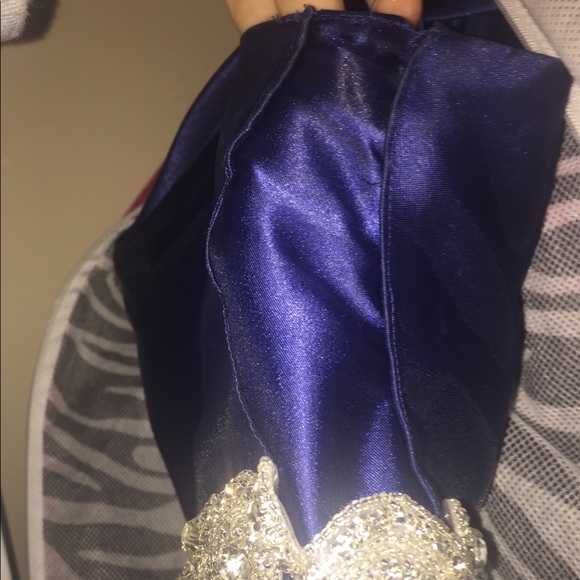 Blue Dress - Picture 4 of 5